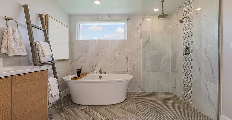 Luxury Master Bath Designs in St. Charles